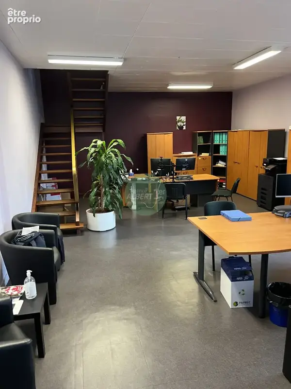 Commerce 130 m² à vendre à Lillebonne (76170) - photo 2