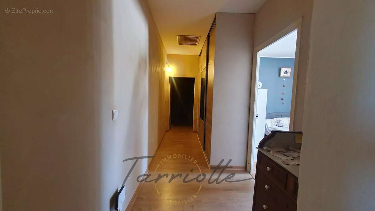 Maison à BONLIEU-SUR-ROUBION