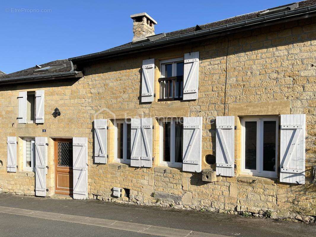 Maison à NEUVILLE-LES-THIS