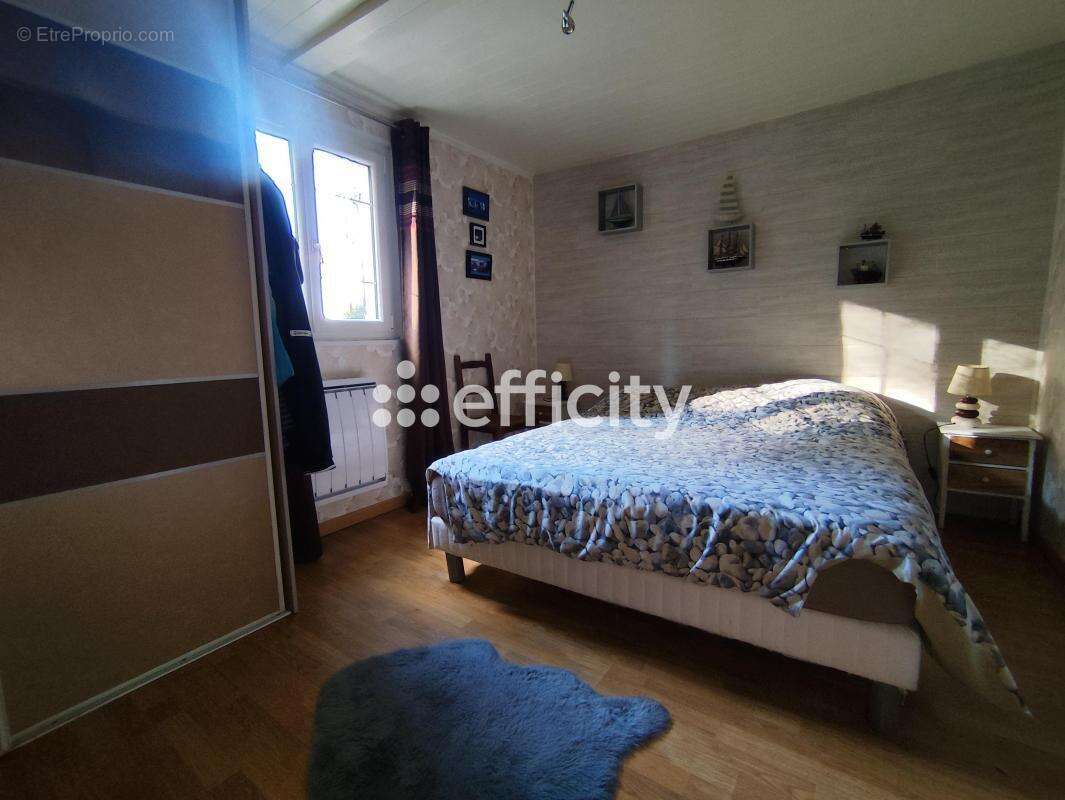 Maison à SAINTE-GAUBURGE-SAINTE-COLOMBE