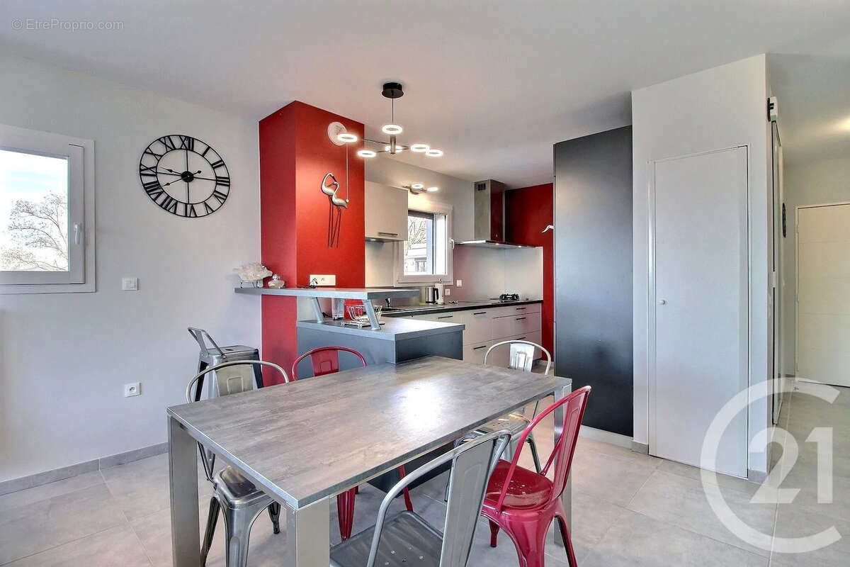 Appartement à ANTHY-SUR-LEMAN
