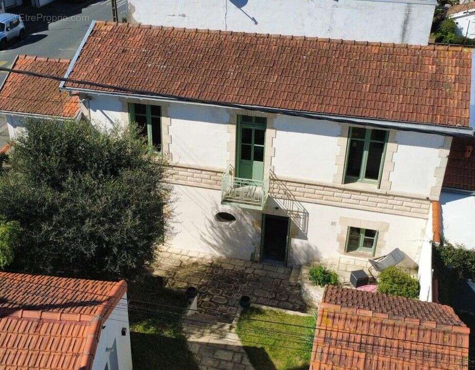 Maison à LA ROCHELLE
