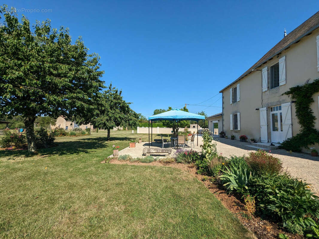 Maison de Maitre à vendre - Vienne - Maison à ROMAGNE