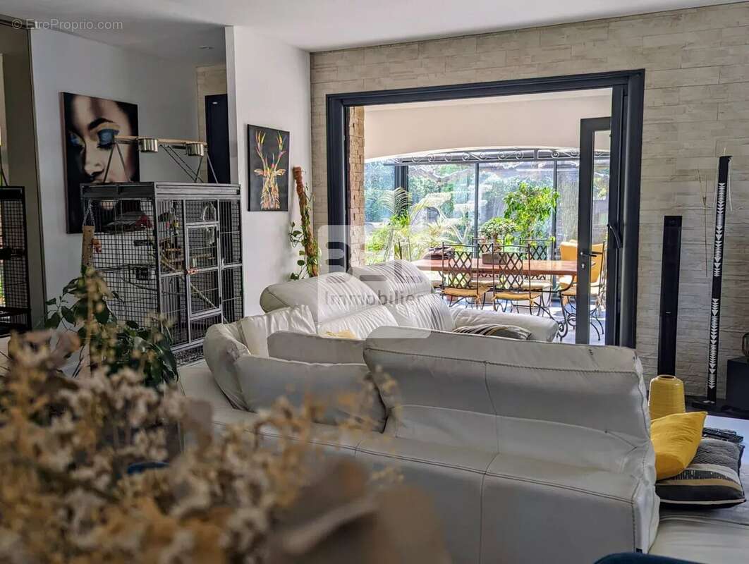 Maison à BAGNOLS-SUR-CEZE