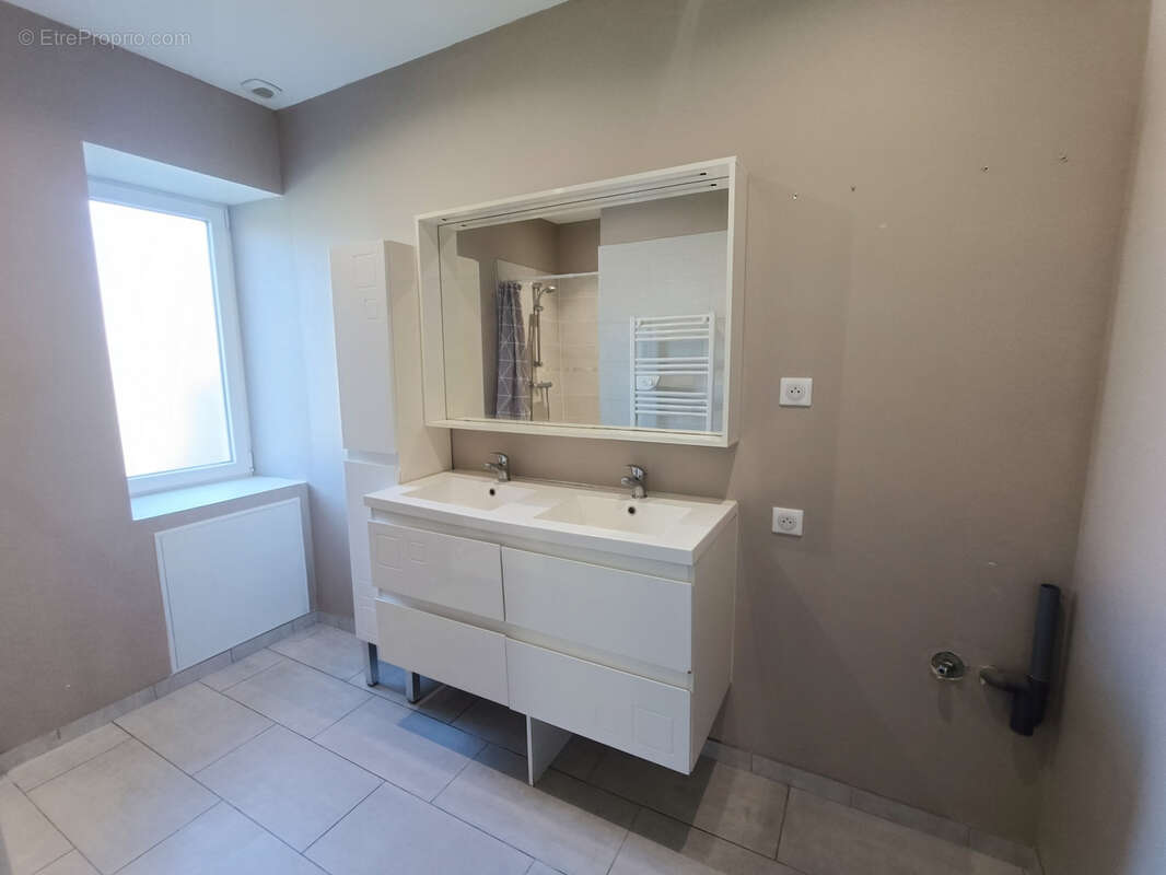 Maison à SANCERGUES