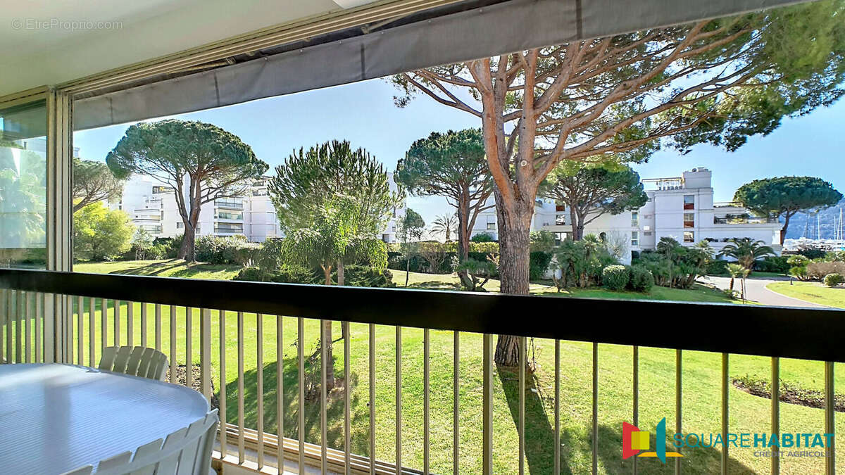 Appartement à MANDELIEU-LA-NAPOULE