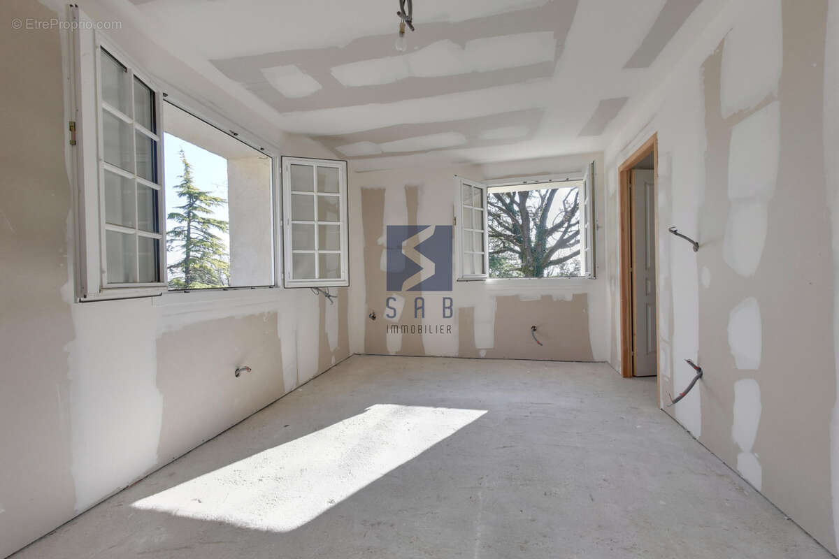 Maison à LE POUZIN