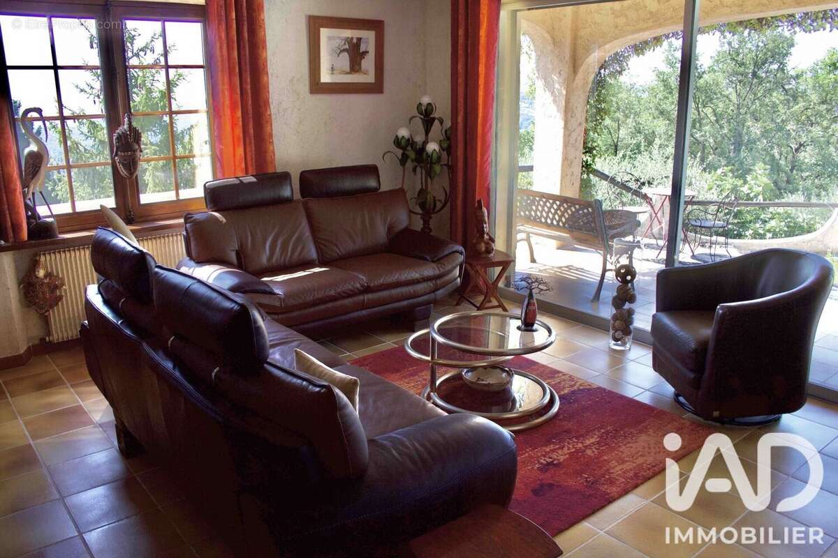 Maison 265 m² à Cabris  - photo 4