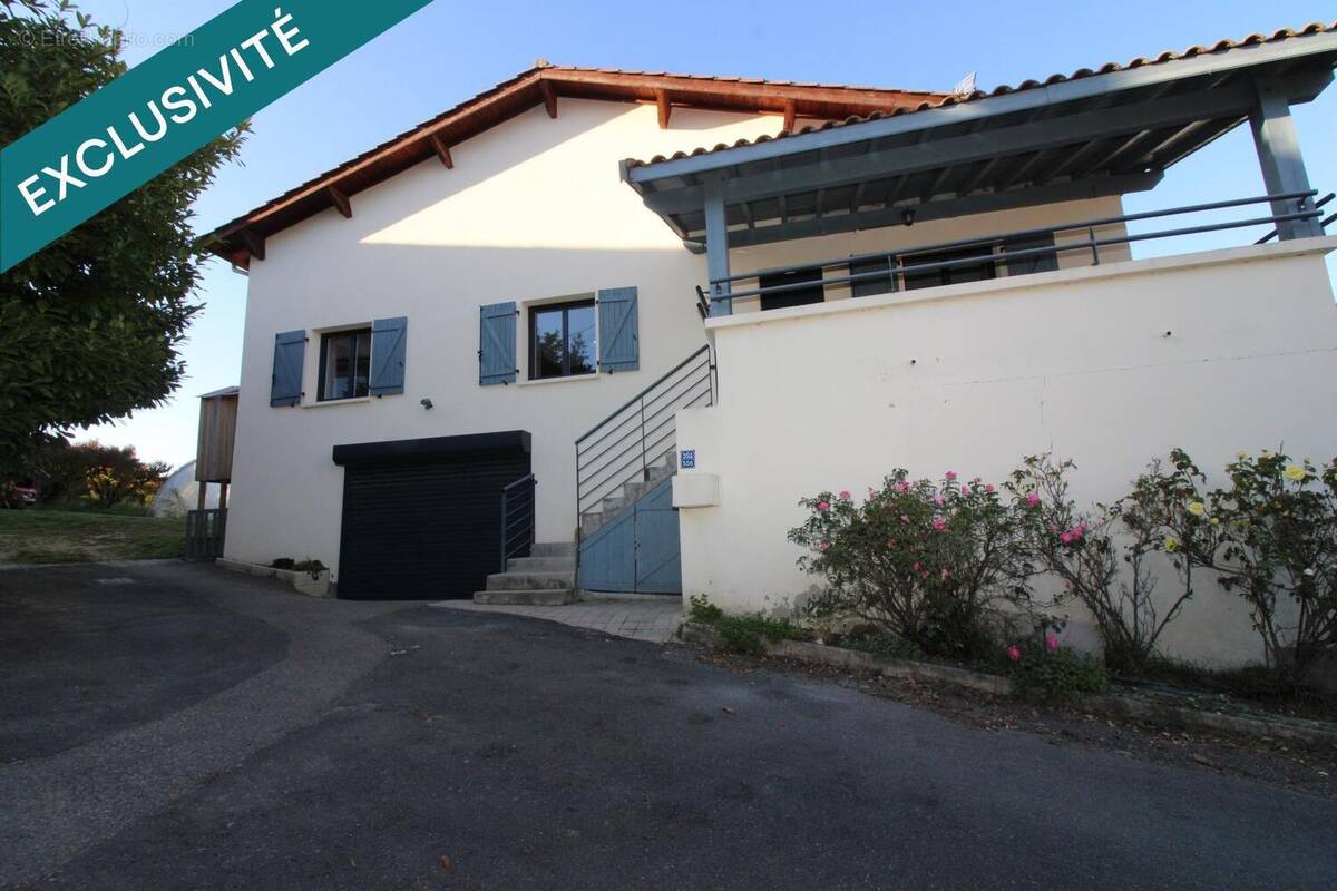 Photo 1 - Maison à THURINS