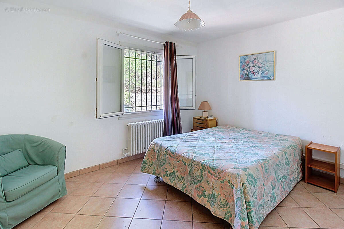 A VENDRE !  Maison Draguignan 6 pièces 170 m² avec garage et piscine - photo 9