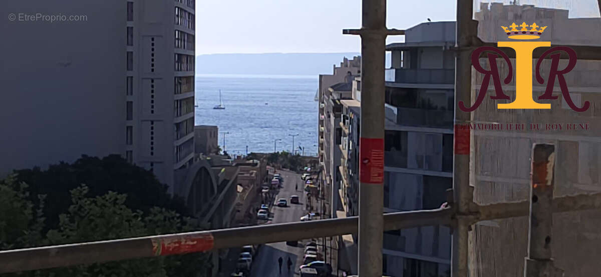 Appartement 54 m² à Marseille-7e  - photo 9