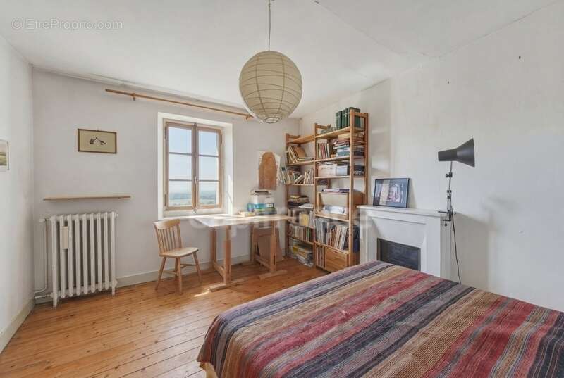 Maison à PERON