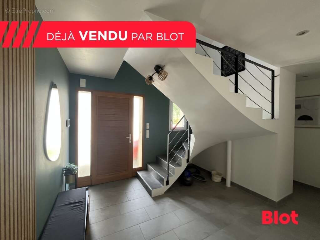 Maison 167 m² à Le Petit-Fougeray  - photo 3