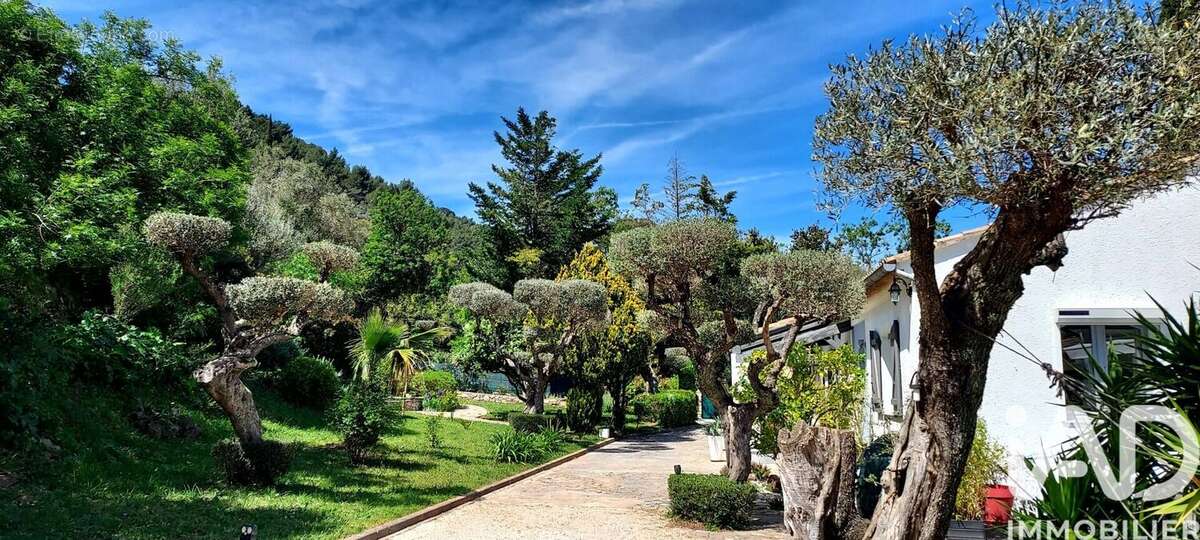 Photo 3 - Maison à SOLLIES-VILLE