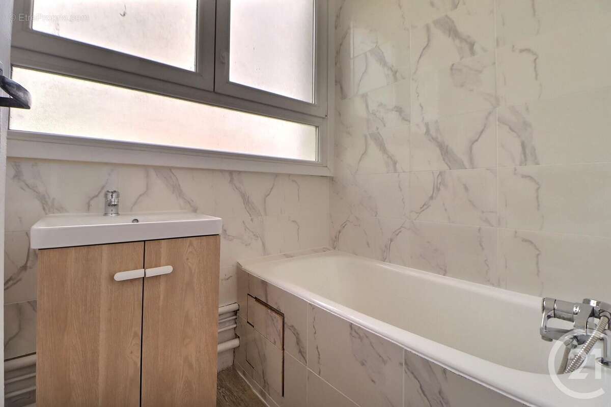 Appartement à LE BOURGET