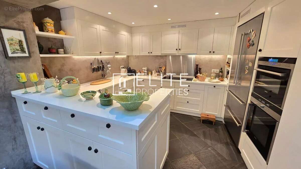 Maison 5 pièces de 193 m² - mouans-sartoux castellaras - photo 6