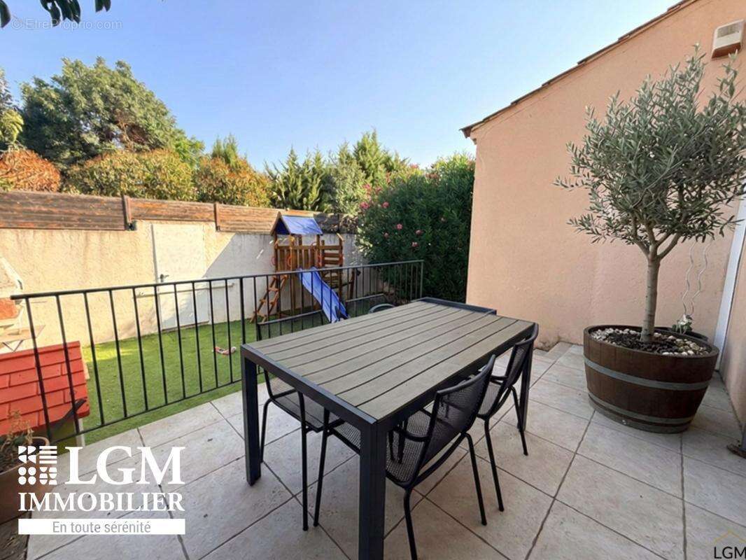 Marignane  Maison 5 pièces sur 185 m2 de parcelle - photo 16