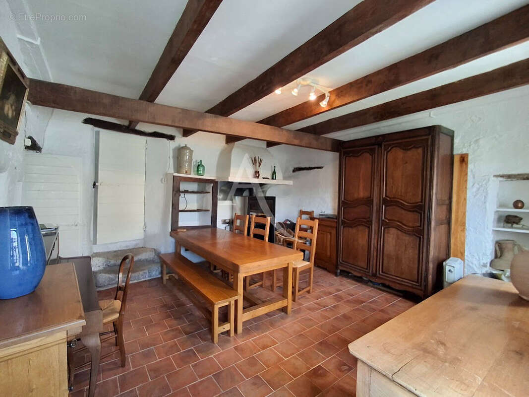 Maison à DIO-ET-VALQUIERES