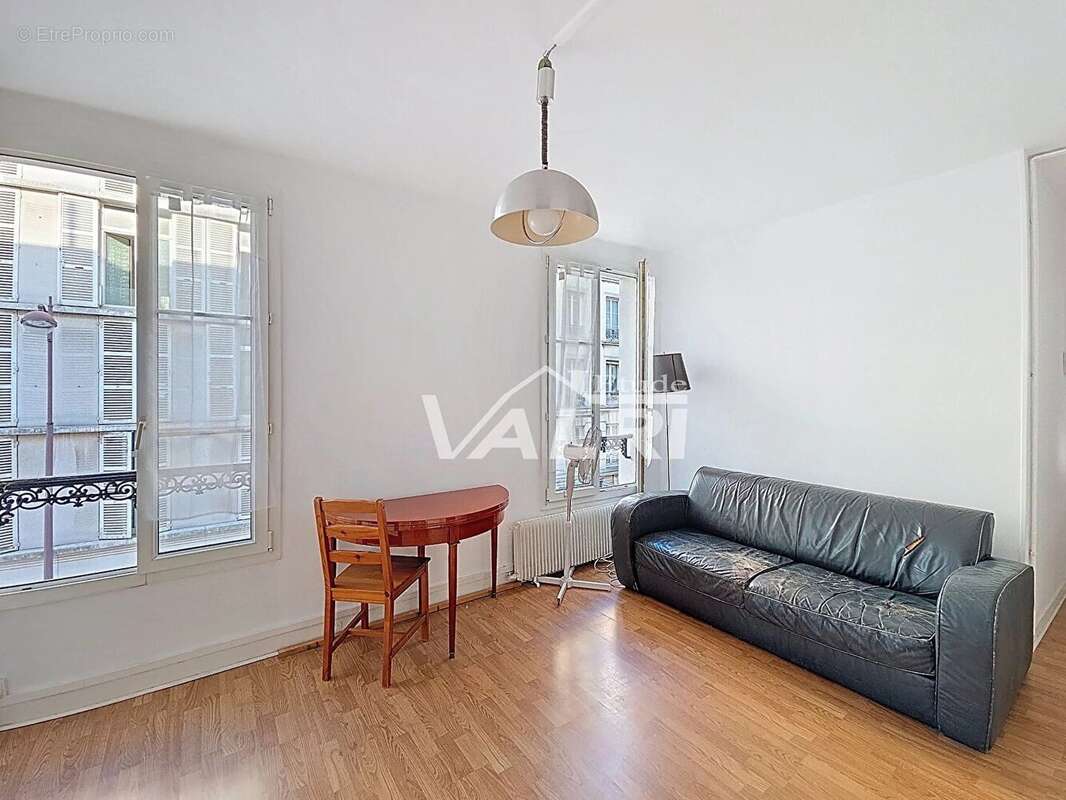 Appartement à PARIS-19E