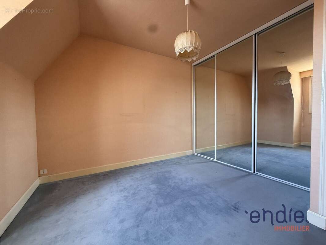 Maison d'architecte 273m3 Dompierre sure besbre - photo 11