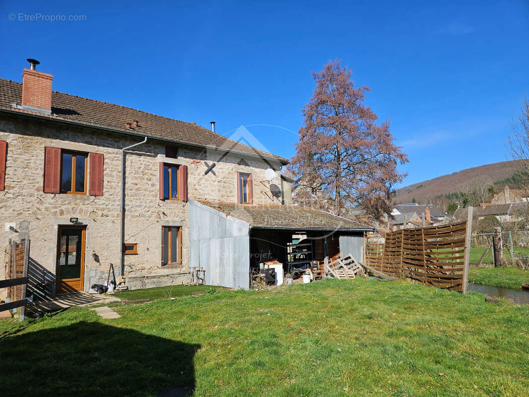 Maison à SAINT-CLEMENT