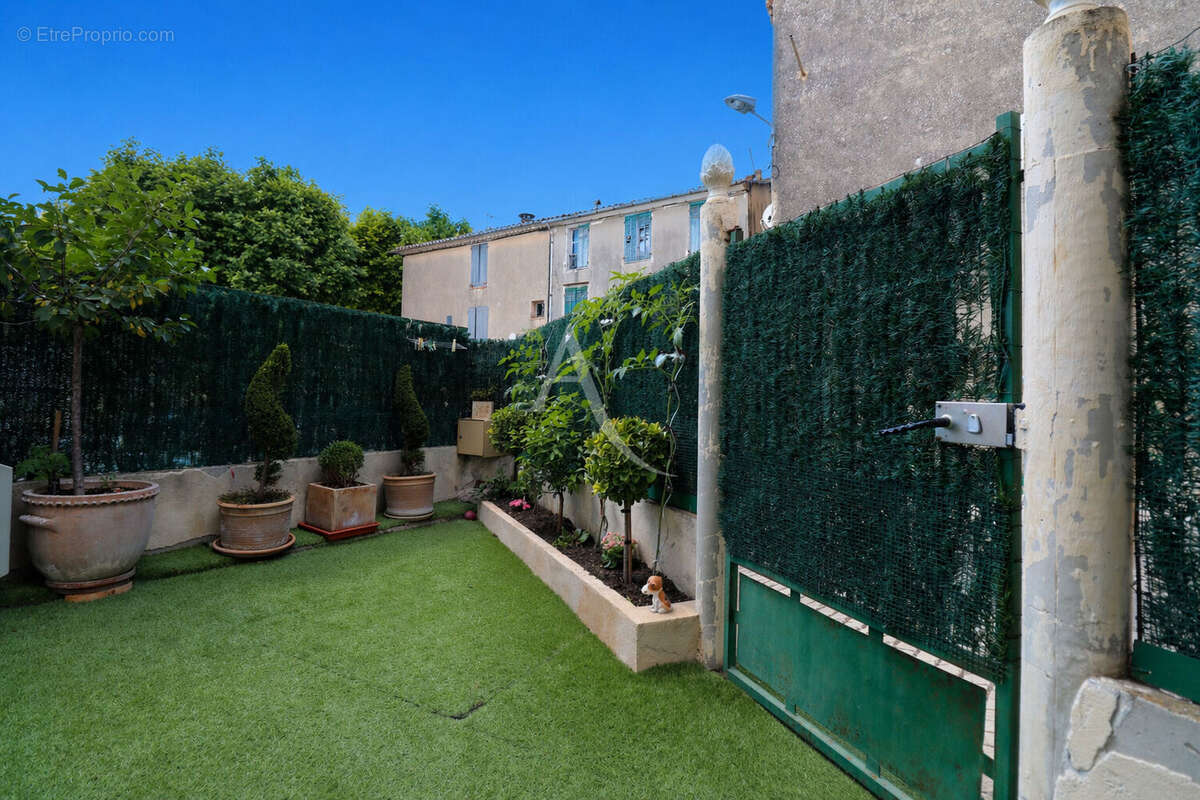 Maison à GINASSERVIS