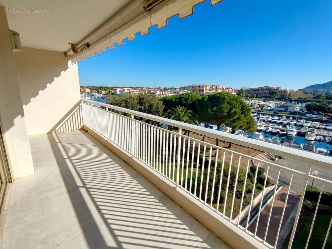 Appartement à MANDELIEU-LA-NAPOULE