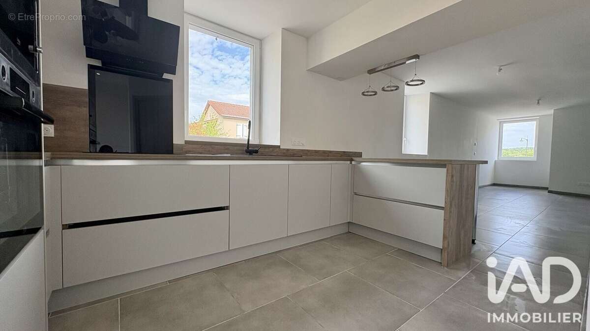 Maison 118 m² à Metzeresche  - photo 4