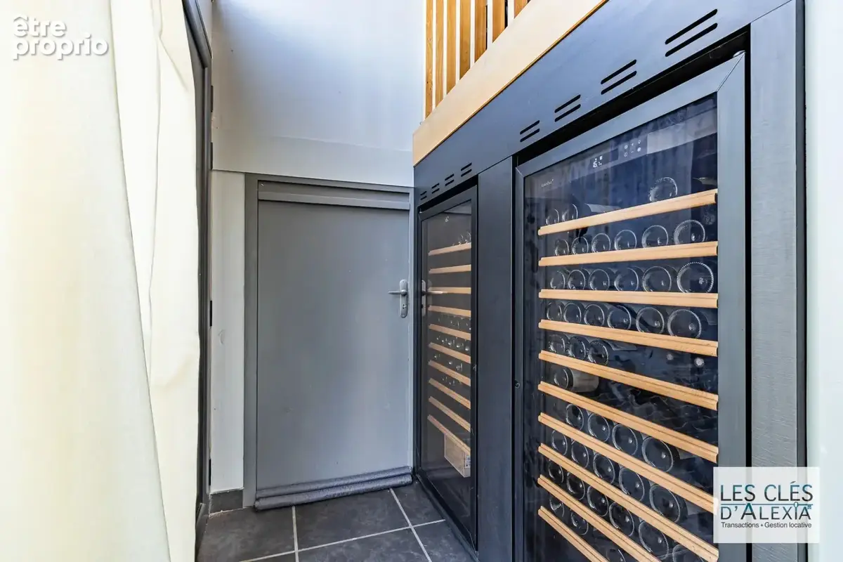 Saint-romain-au-mont-d’or – maison contemporaine aux volumes remarquables, jardin et piscine - photo 7