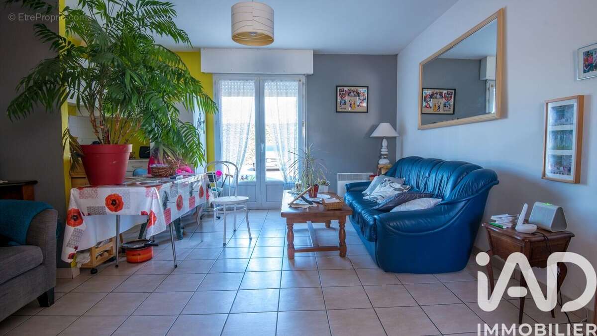 Photo 3 - Appartement à LES PONTS-DE-CE