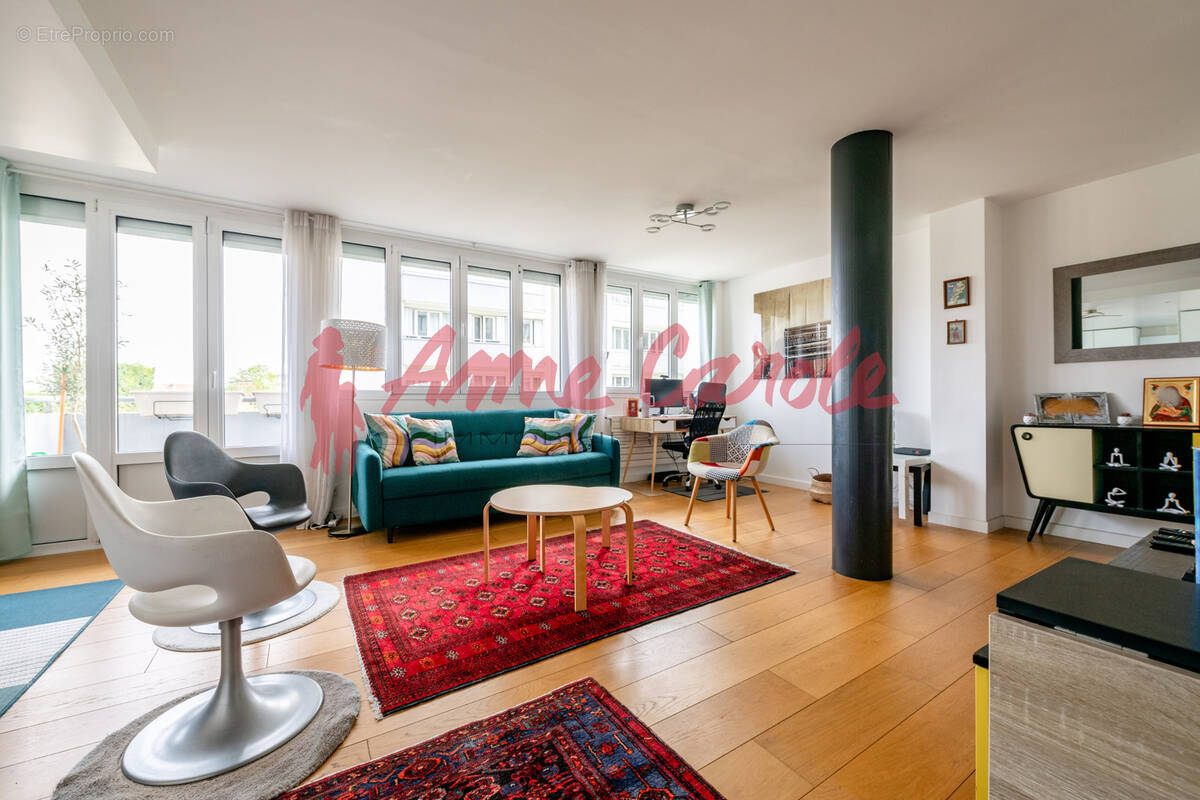 Appartement à SAINT-MAUR-DES-FOSSES