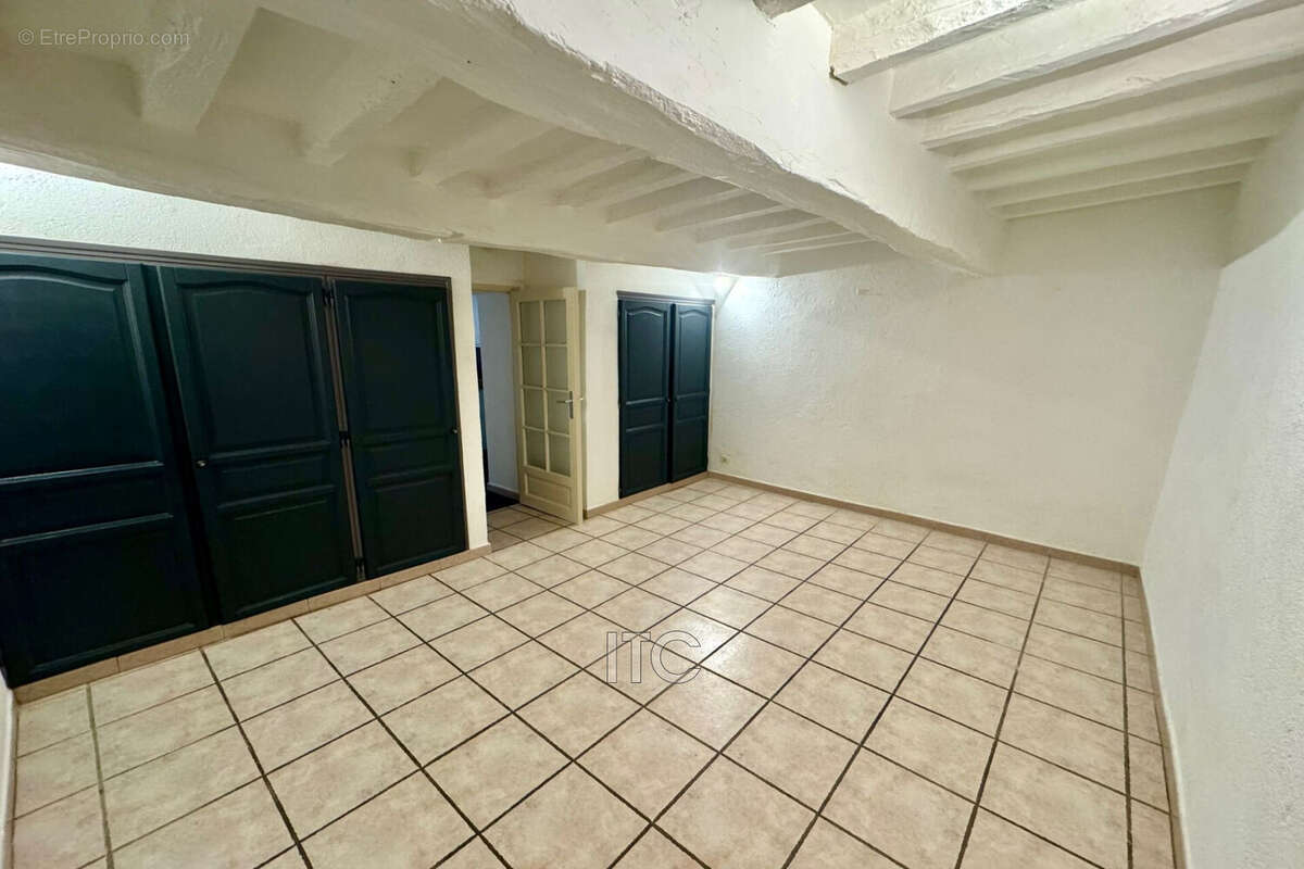 Appartement à TRETS