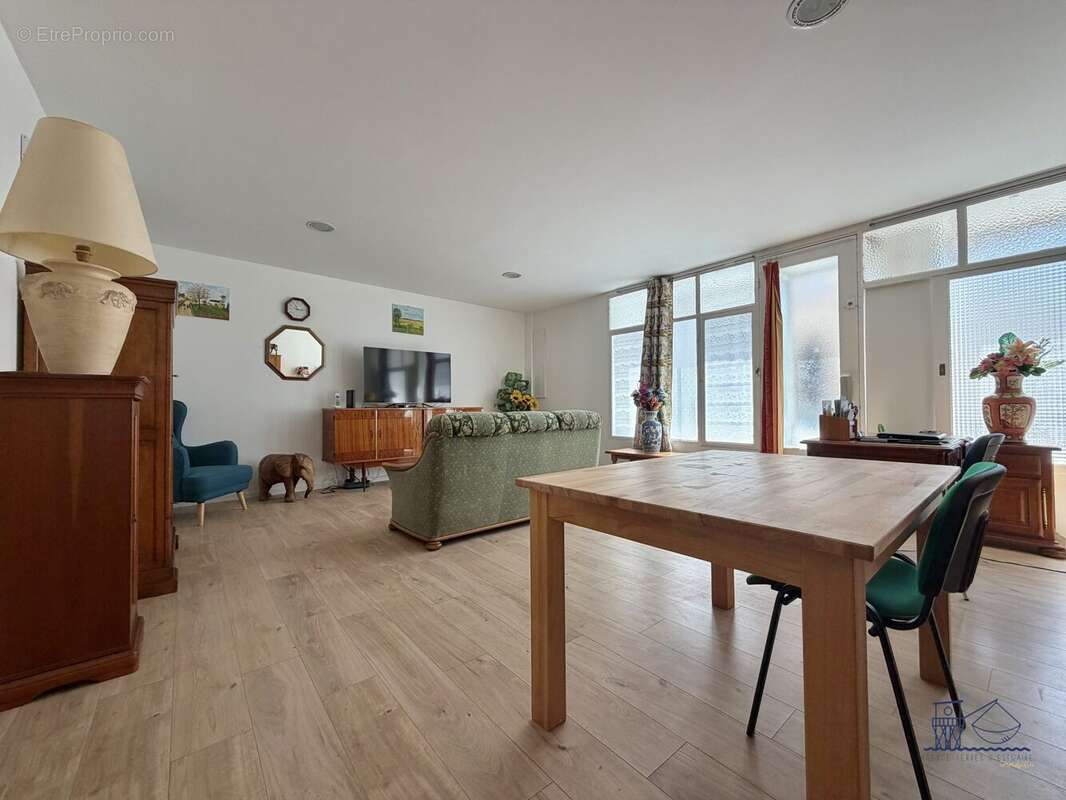 Maison 147 m² à Saint-Fort-Sur-Gironde  - photo 6