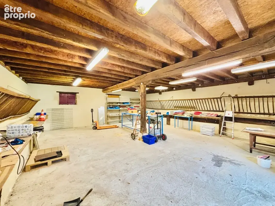Maison à vendre 10 pièces LA GUERCHE SUR L'AUBOIS (18) - photo 6