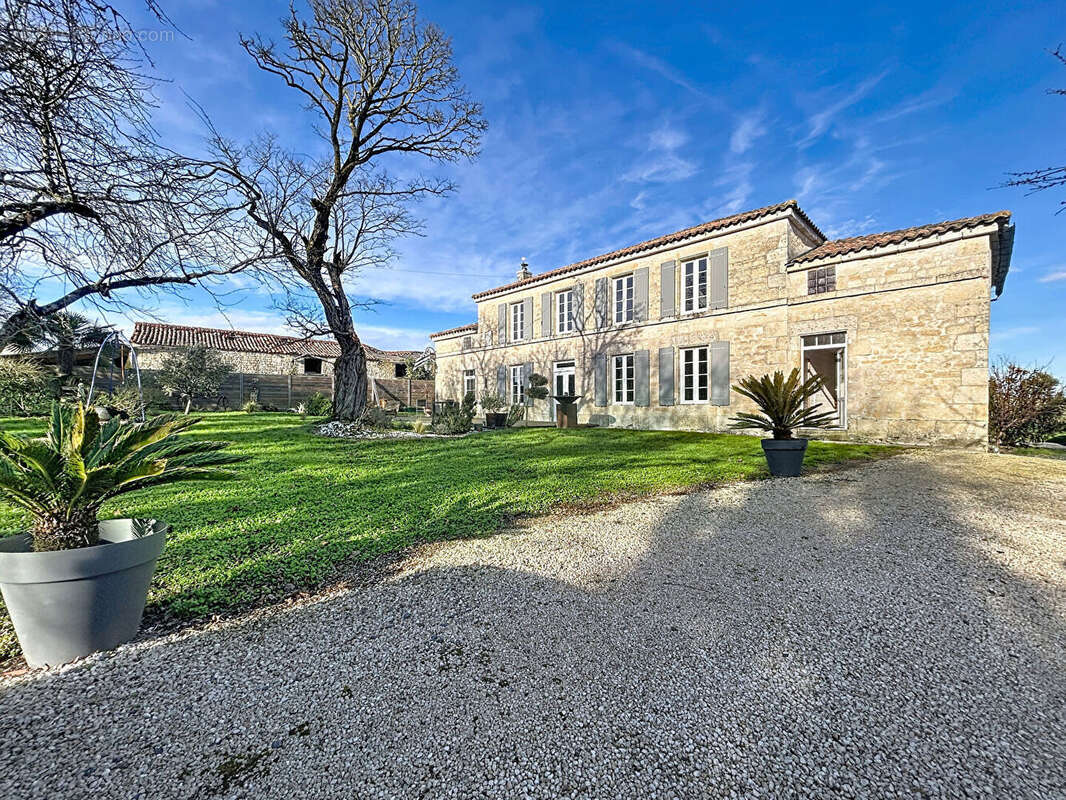 Maison à CIRE-D'AUNIS