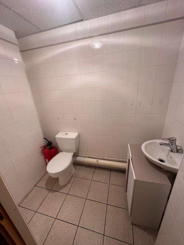 titre - Commerce à CHAMALIERES