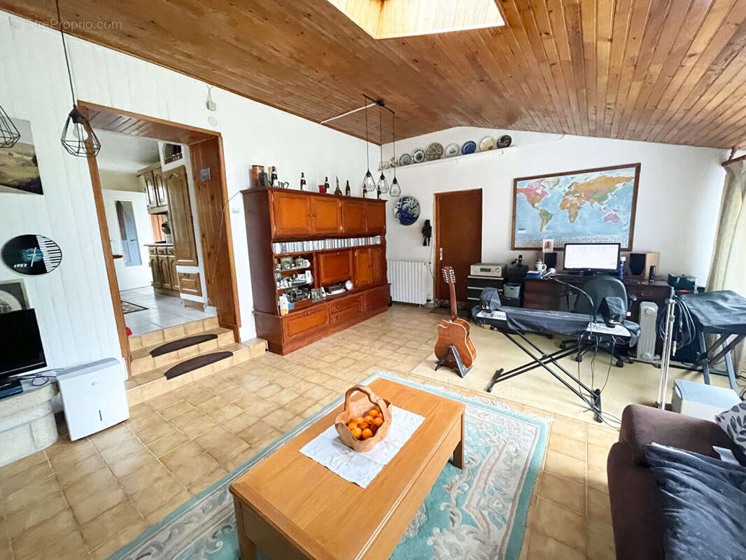 Maison à CARHAIX-PLOUGUER