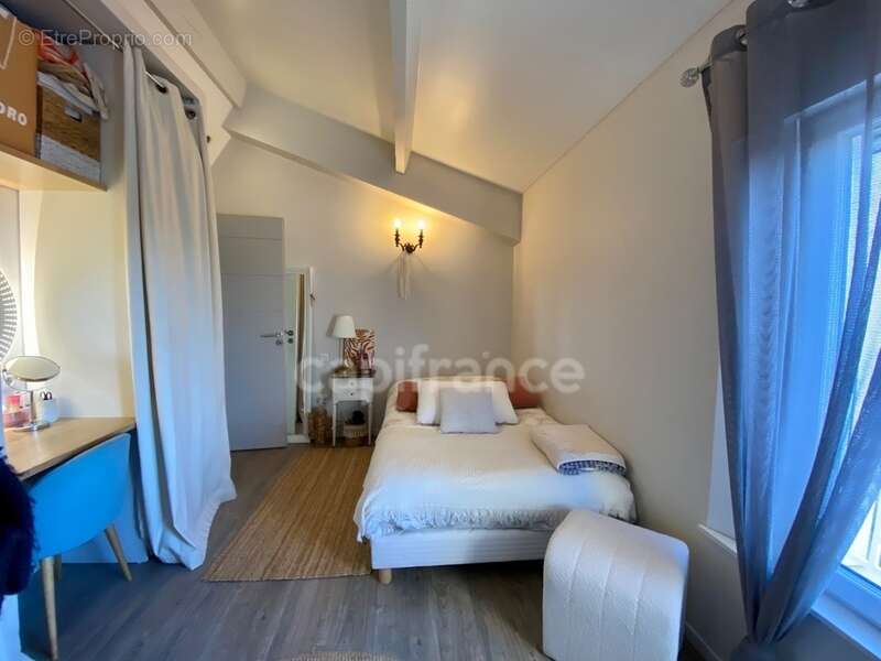 Maison à SAINT-QUENTIN-LA-POTERIE