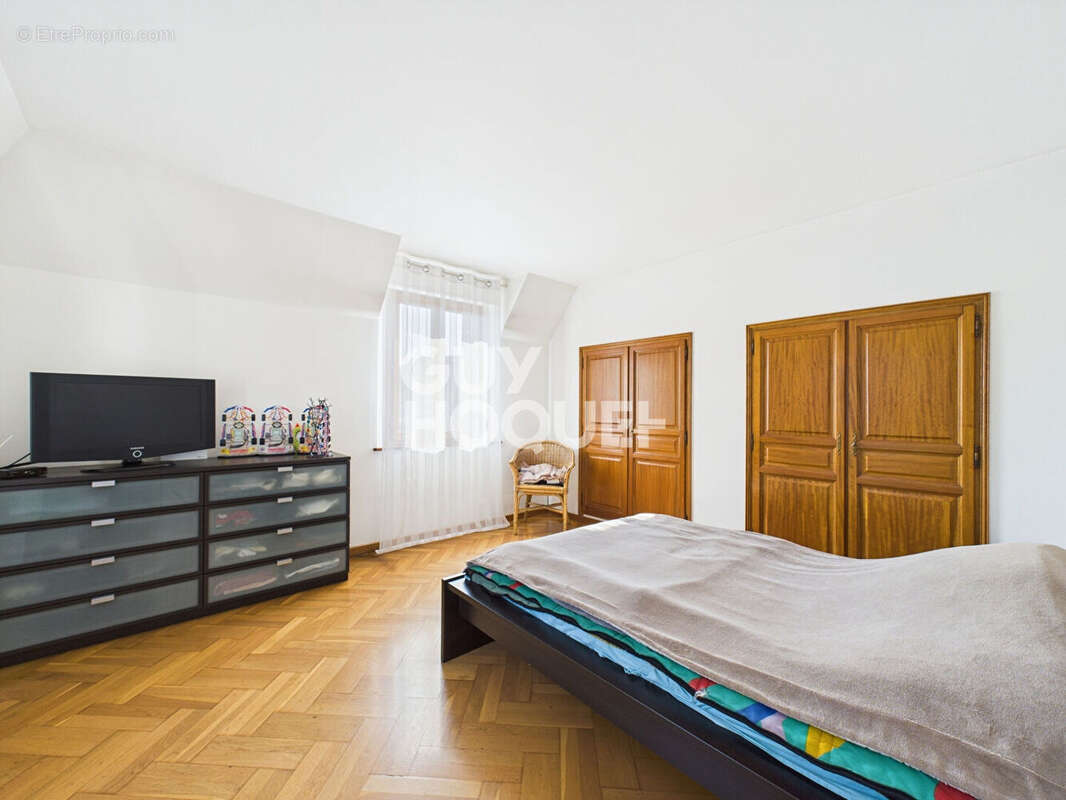 Maison à SAINT-PIERRE-LES-ELBEUF