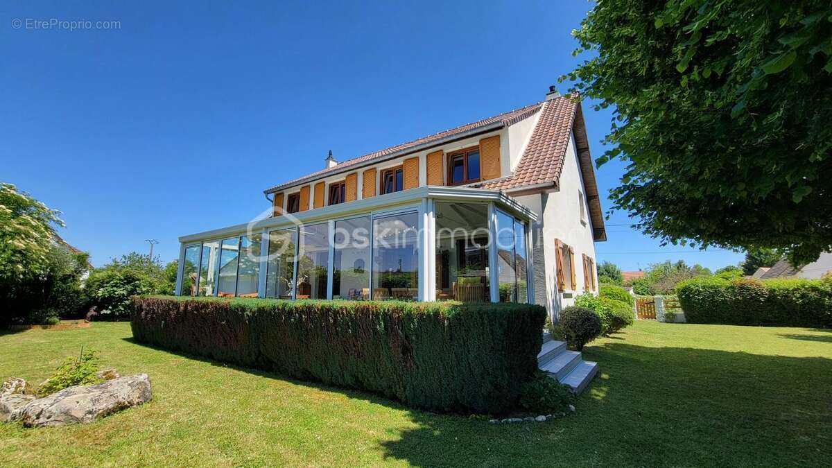 Maison à ARMENTIERES-EN-BRIE