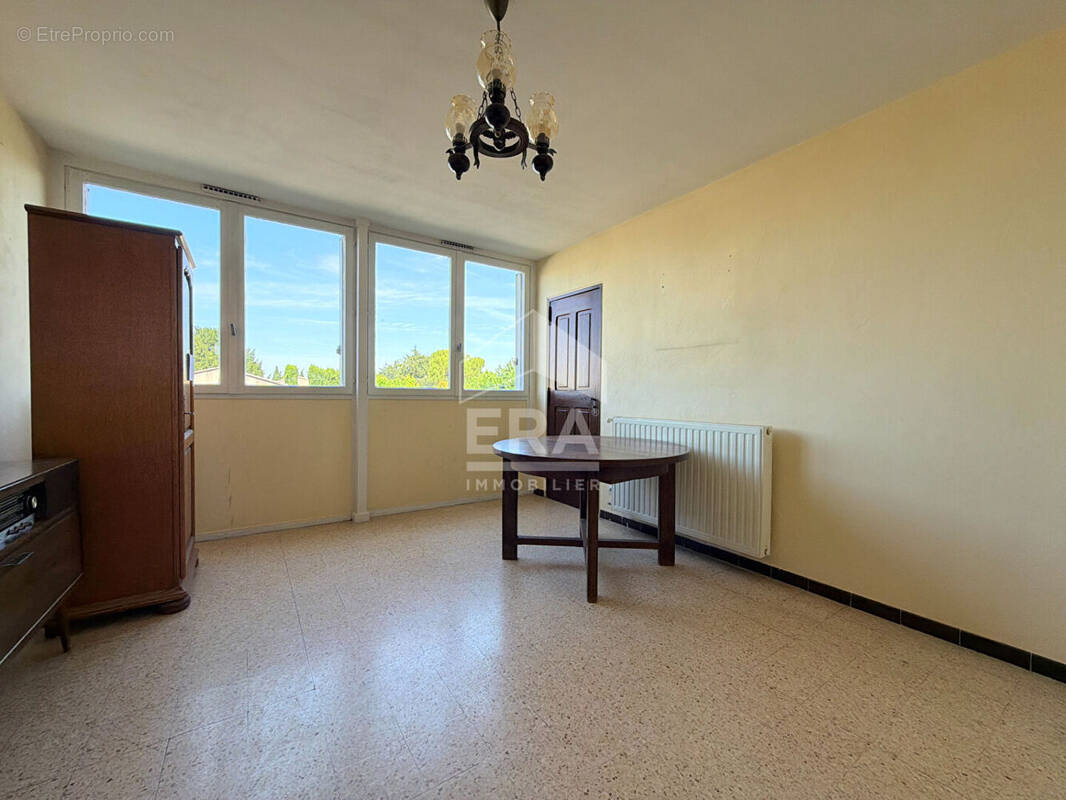 Appartement à PERTUIS