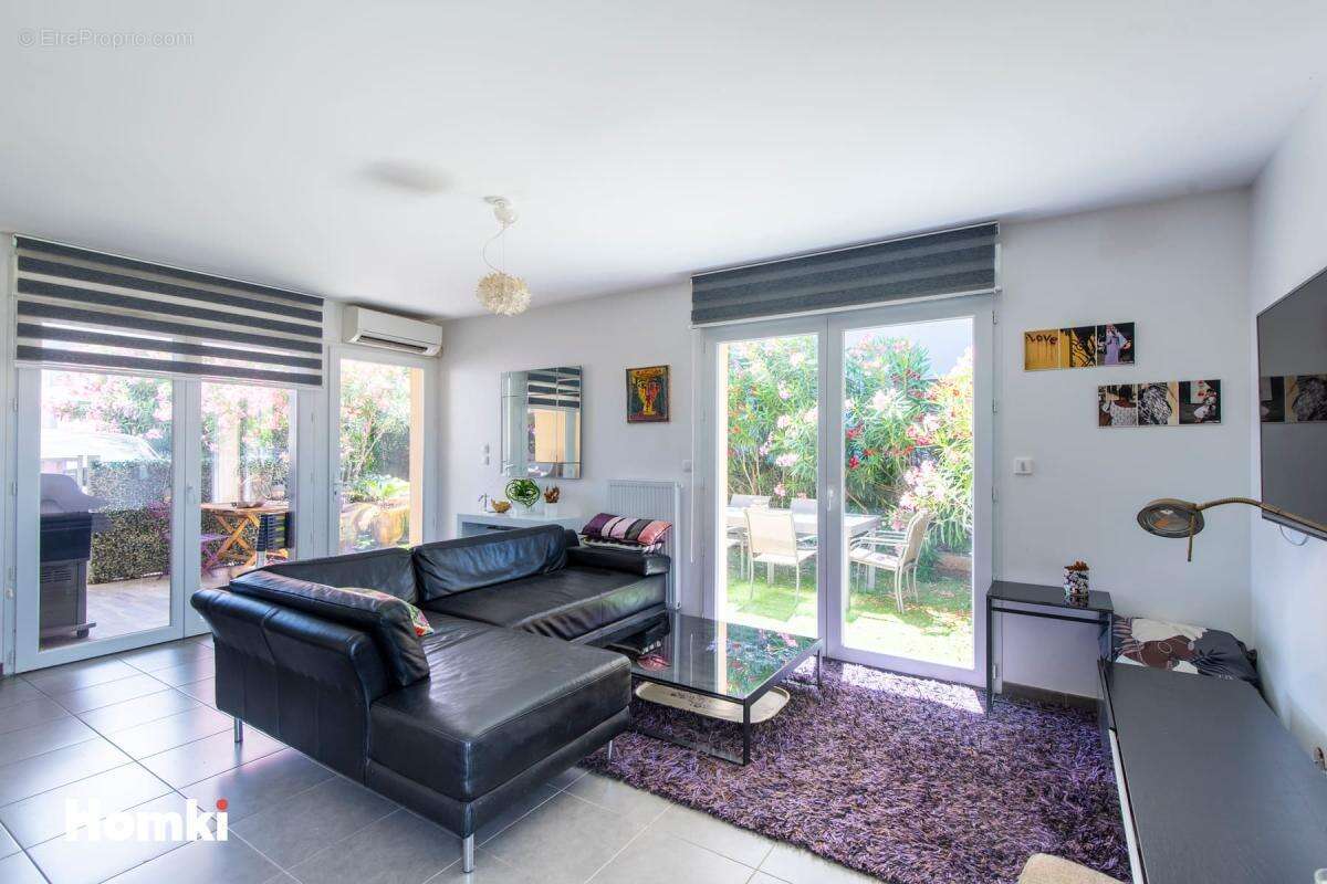 Maison à CHATEAUNEUF-LES-MARTIGUES