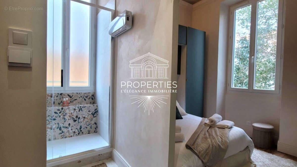 Appartement à HYERES