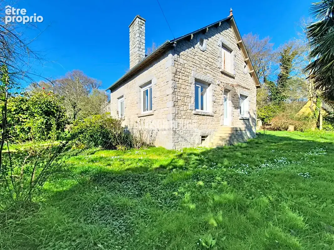Maison à LE HINGLE