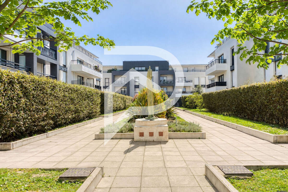 Appartement à COLOMBES