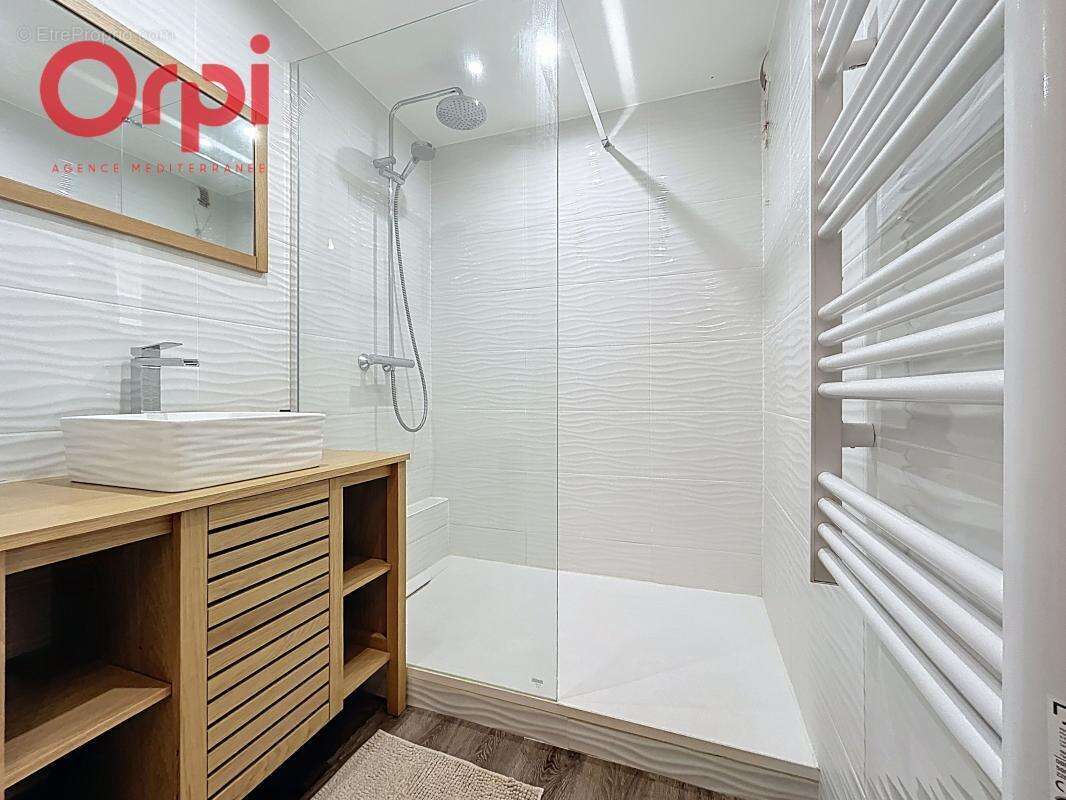 Appartement à FREJUS