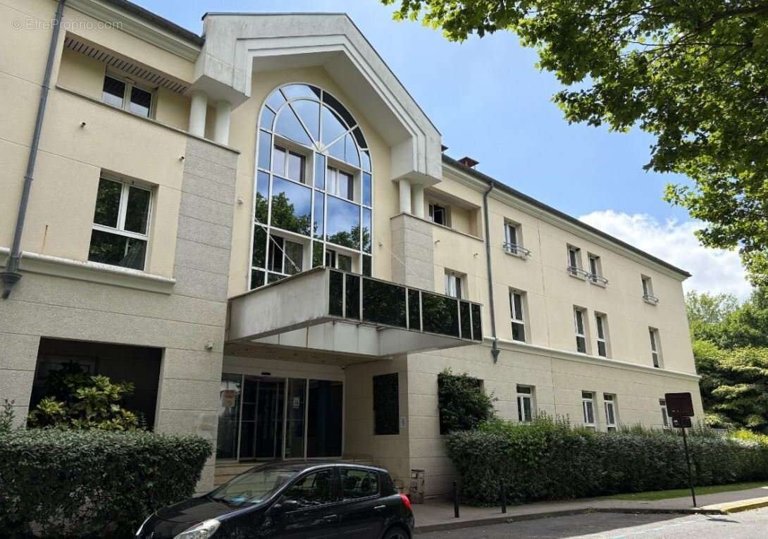 Appartement à BUSSY-SAINT-GEORGES