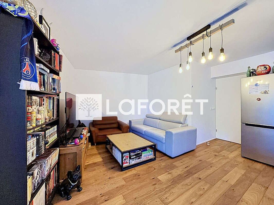 Appartement à MOISSY-CRAMAYEL