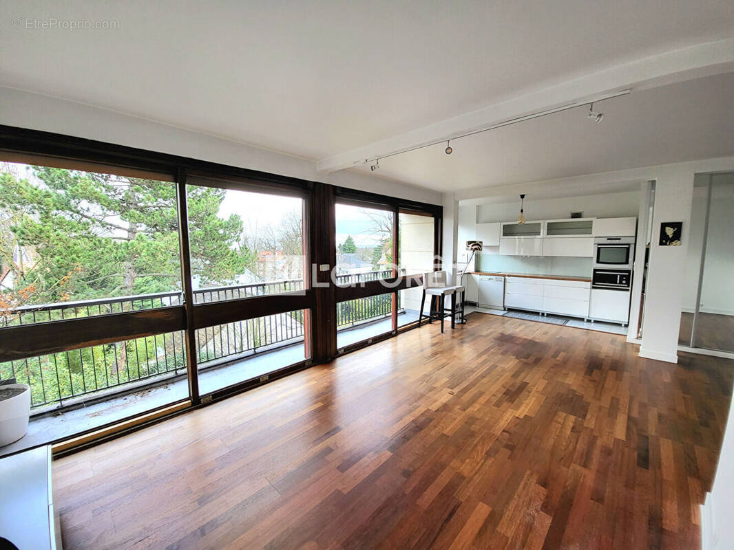 Appartement à VAUCRESSON