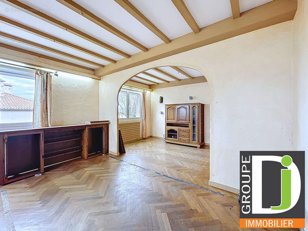 Maison à ETOILE-SUR-RHONE